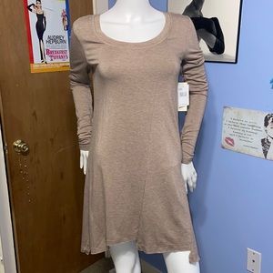 🆕Kenzie PIECES Swing Dress size small